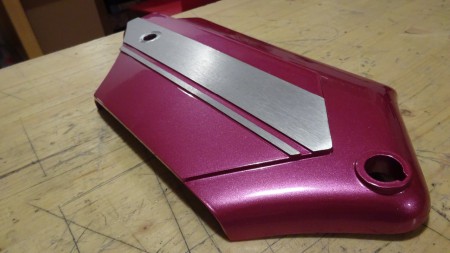 Seitendeckel fertig lackiert und geschliffen